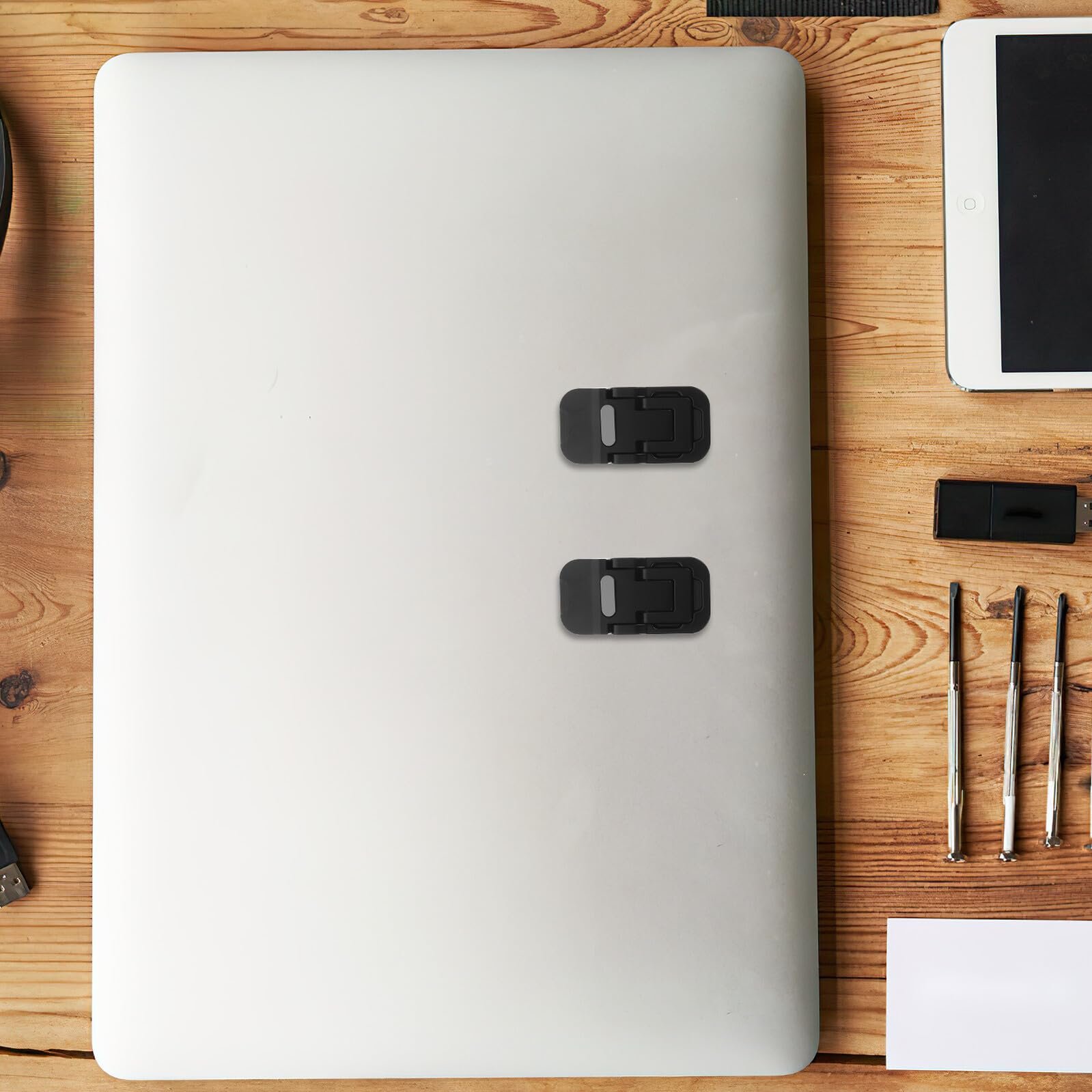 Подставка для ноутбука Мини складная эргономичная с вентиляцией, регулируемая по высоте, портативная для различных ноутбуков, невидимая клейкая подкладка для стола и мобильной работы Черная, фото №9 Подставка для ноутбука Мини складная эргономичная с вентиляцией, регулируемая по высоте, портативная для различных ноутбуков, невидимая клейкая подкладка для стола и мобильной работы Черная, фото №9