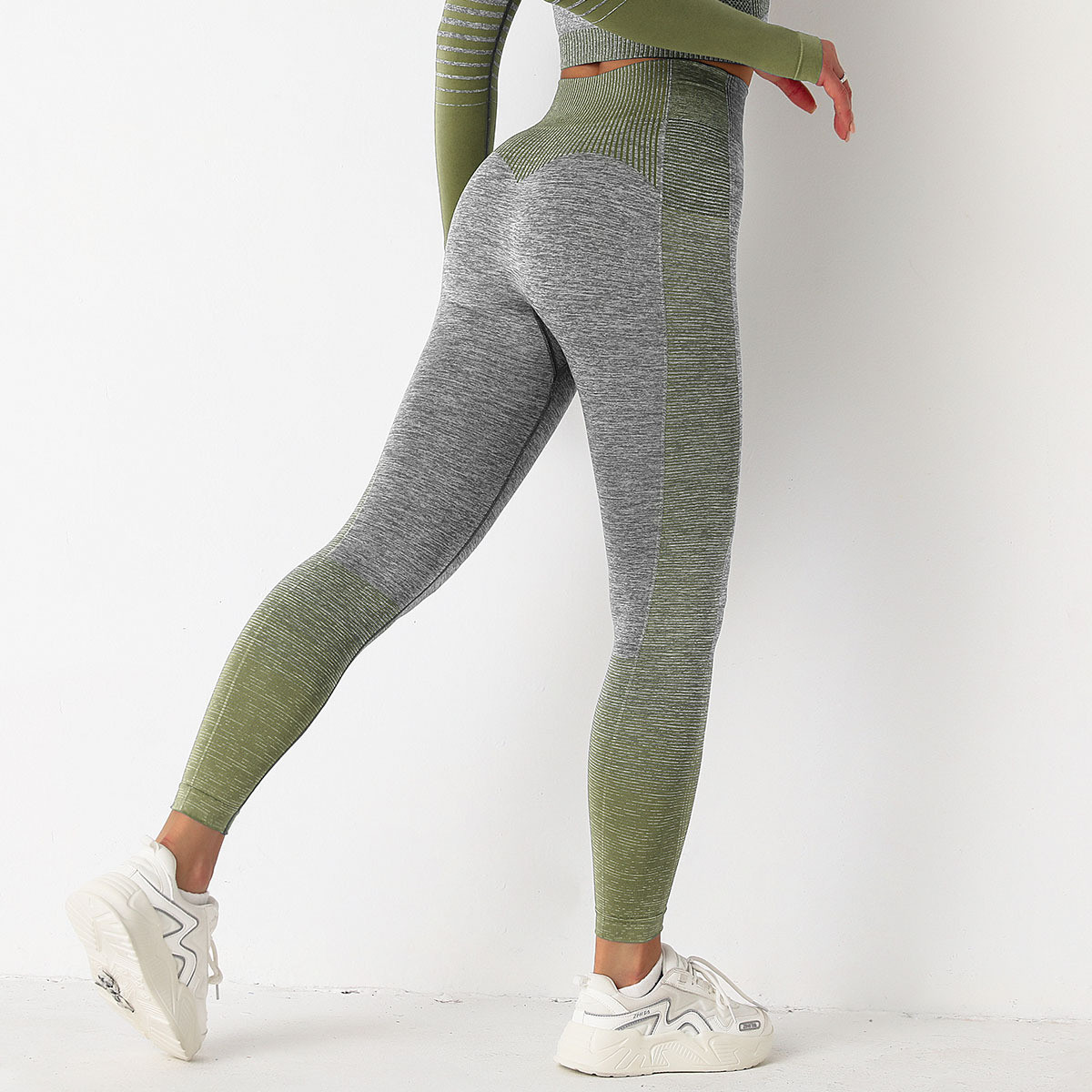 Леггинсы женские спортивные 9657 M серые с зеленым, фото №4