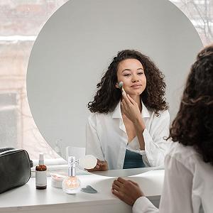 Спрей-пудра Beaupretty Highlighter Для волос лица тела ногтей косметика Шампань золото цена на synthetic.ua - Фото 1 Спрей-пудра Beaupretty Highlighter Для волос лица тела ногтей косметика Шампань золото synthetic.ua - Фото 1