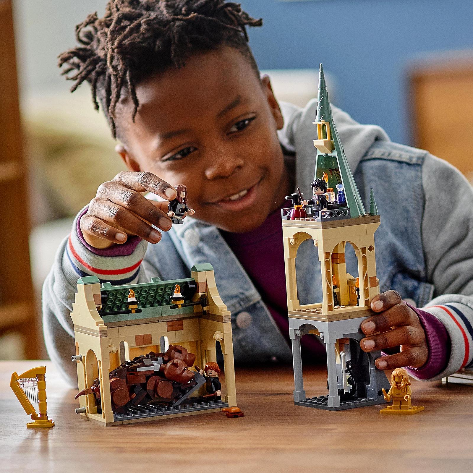 Конструктор LEGO Harry Potter 76387 Хогвартс: Встреча с Флаффи для возраста 8+ лет с Гермионой Мини фигурка в золотом цвете, фото №8