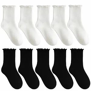 Женские носки с рюшами Black and White, размер 36-42 - Фото 1