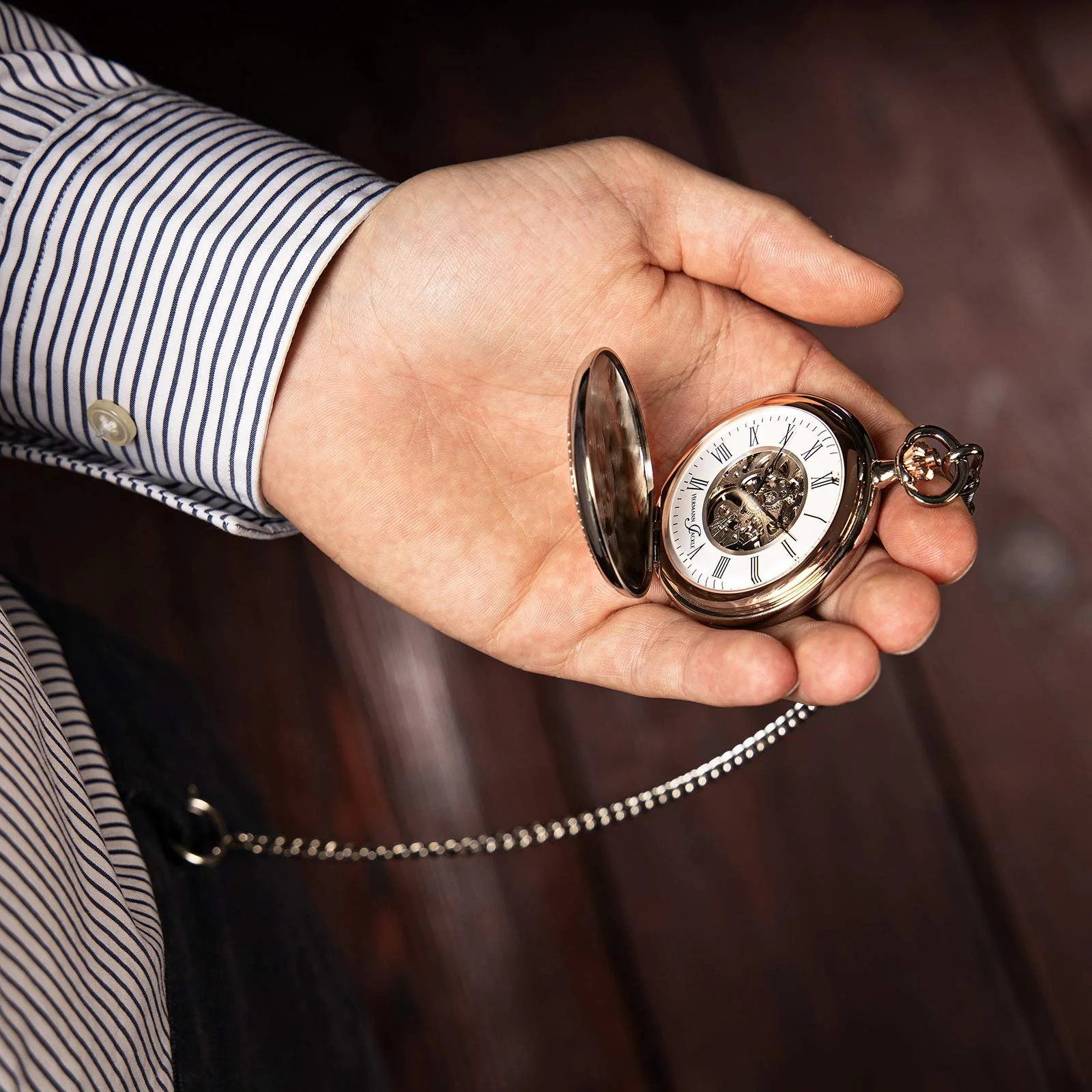 Карманные часы-скелетон Hermann Jäckle Lindau с ручным заводом и скелетонизированным механизмом, минеральное стекло, ручная работа с цепочкой и дорожным футляром, серебряный, Classic, фото №5 Карманные часы-скелетон Hermann Jäckle Lindau с ручным заводом и скелетонизированным механизмом, минеральное стекло, ручная работа с цепочкой и дорожным футляром, серебряный, Classic, фото №5