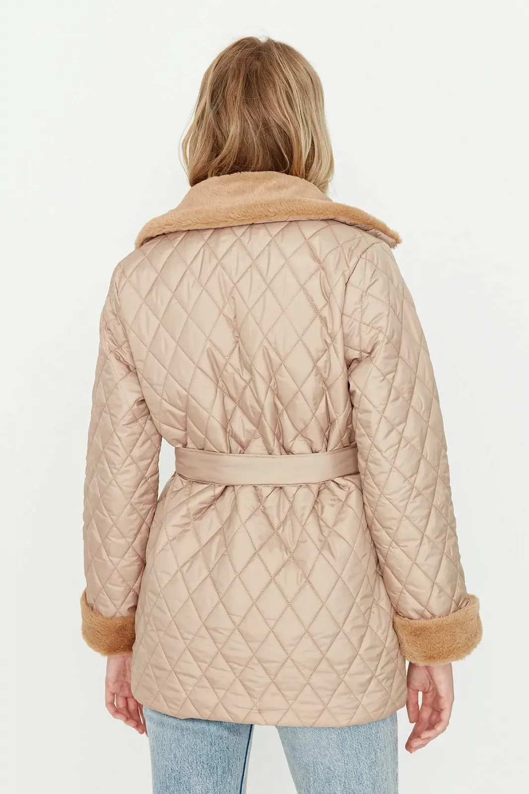 Куртка TRENDYOL женская зимняя стеганая однотонная, фото №5