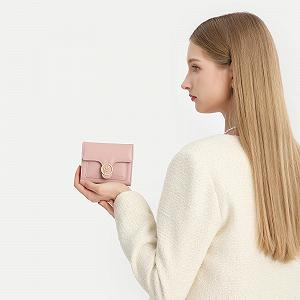 Кошелек Miss Lulu Маленький элегантный женский с отделениями для карт и цветочными металлическими акцентами synthetic.ua - Фото 1