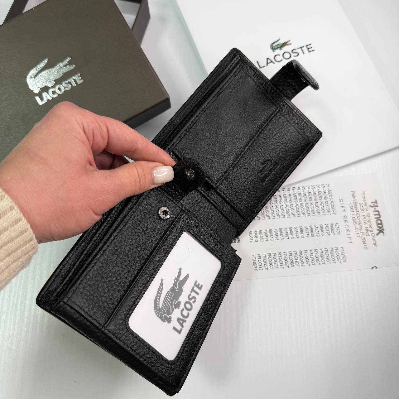Мужской кошелек-портмоне Lacoste, кожаный, на кнопке, в подарочной упаковке, фото №3 Мужской кошелек-портмоне Lacoste, кожаный, на кнопке, в подарочной упаковке, фото №3