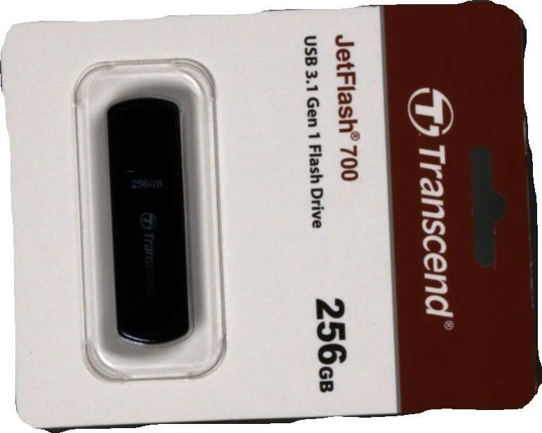 USB-накопичувач Transcend Jetflash 700 256 GB USB 3.1 Gen 1 Чорний, фото №2 USB-накопичувач Transcend Jetflash 700 256 GB USB 3.1 Gen 1 Чорний, фото №2