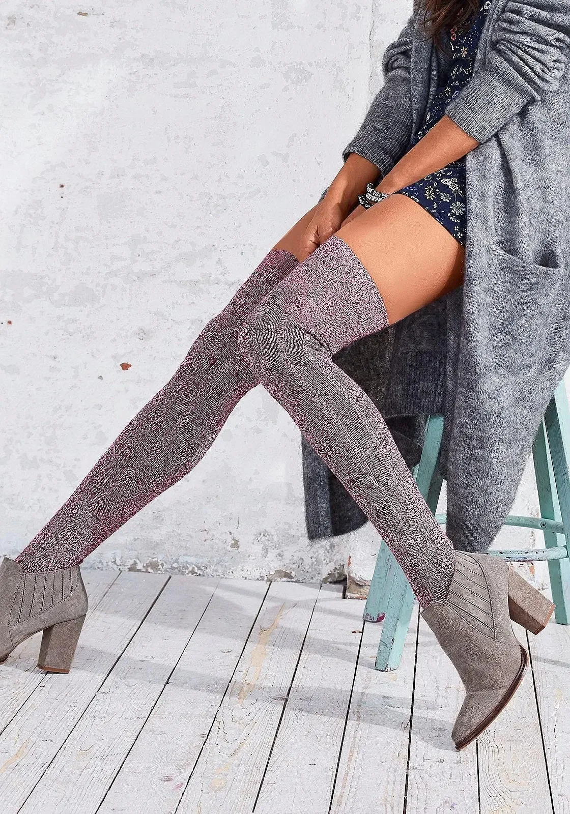 Женские гольфы выше колен, фото №2