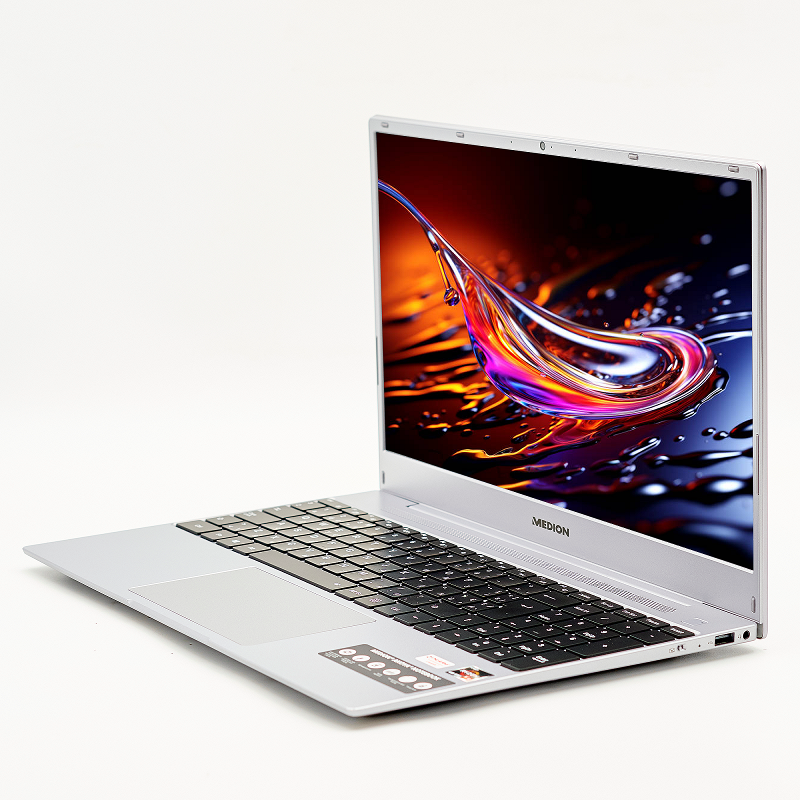 Ноутбук Medion E15303 Ryzen 5 4500U ОЗУ 8 ГБ SSD 256 ГБ AMD Graphics Подсветка клавиатуры Win11, фото №4