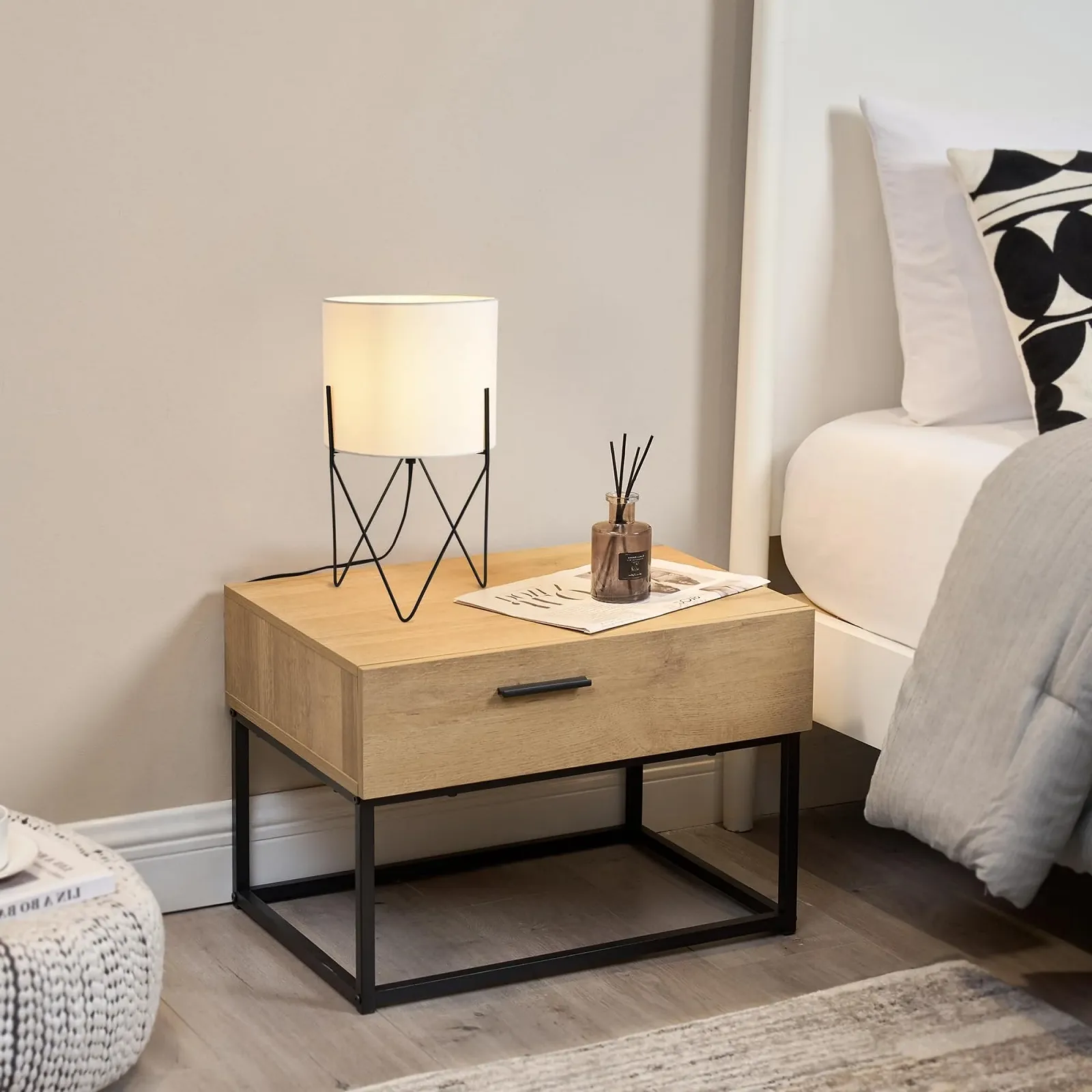 Настільна лампа lux.pro Slough E14 Тканинний абажур Білий, фото №1