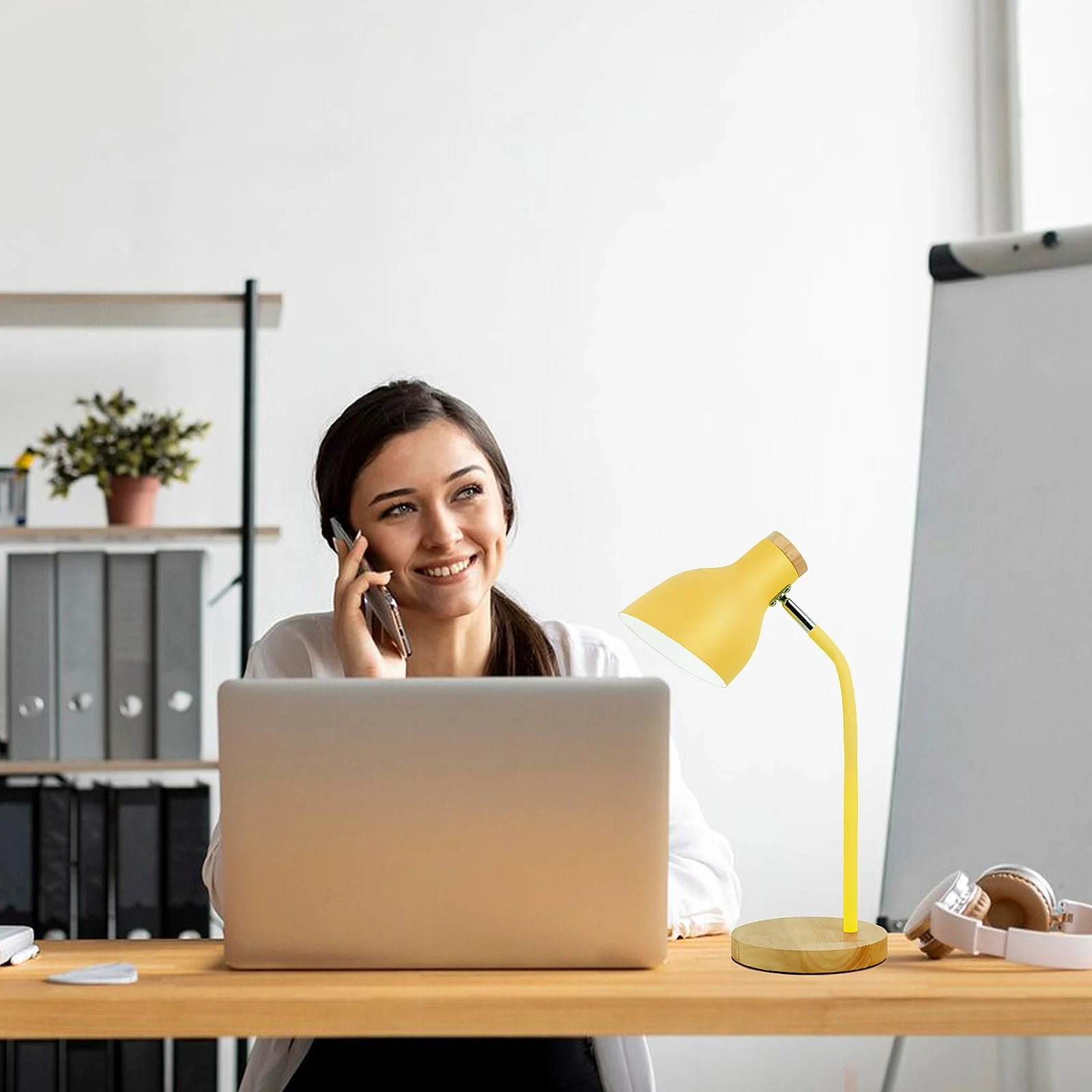 Настільна лампа Himmel металева регульована E27 жовта, фото №6