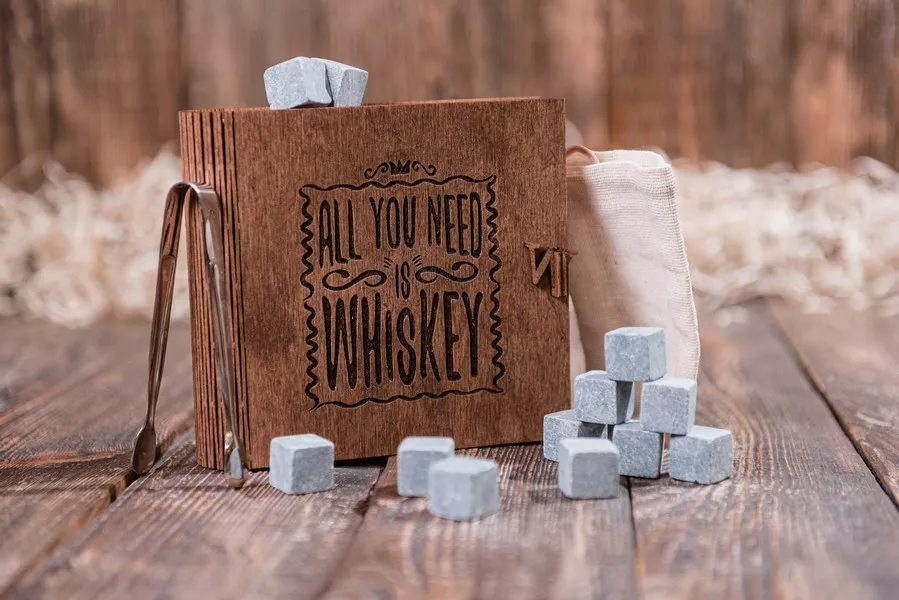 Камені для віскі з стеатита Whiskey Stones 12 штук в скриньці книзі All you need, фото №1