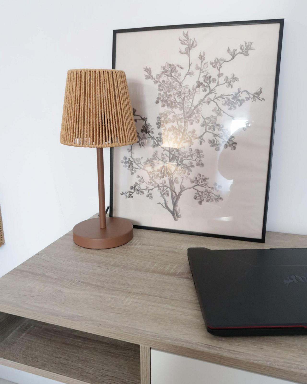 Настільна лампа Beliani Hanger в стилі бохо з паперовим плетеним абажуром та матовою залізною основою коричнева, фото №9