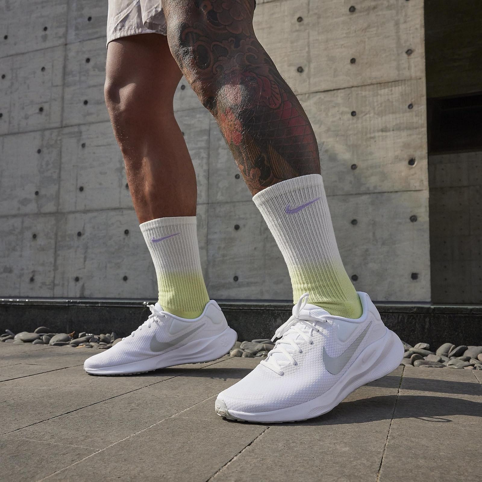 Кросівки чоловічі Nike Revolution 7, фото №9