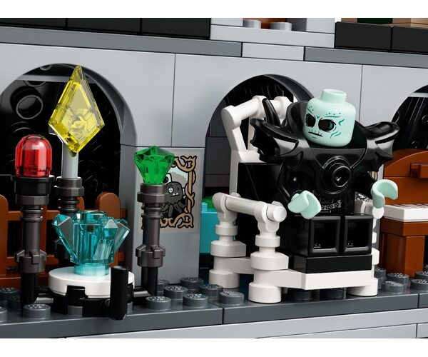 Конструктор LEGO Hidden Side Заколдованный замок (70437), фото №7