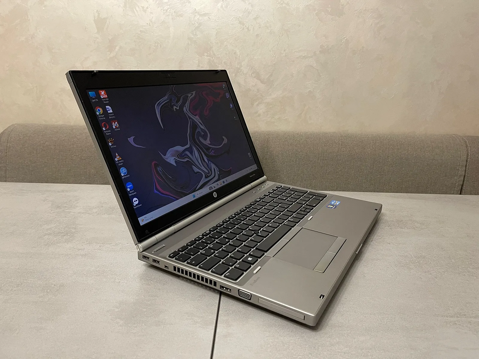Ноутбук HP EliteBook 8570p, 15,6" FHD, i5-3320M, 8GB, 256GB SSD, фото №3 Ноутбук HP EliteBook 8570p, 15,6" FHD, i5-3320M, 8GB, 256GB SSD, фото №3