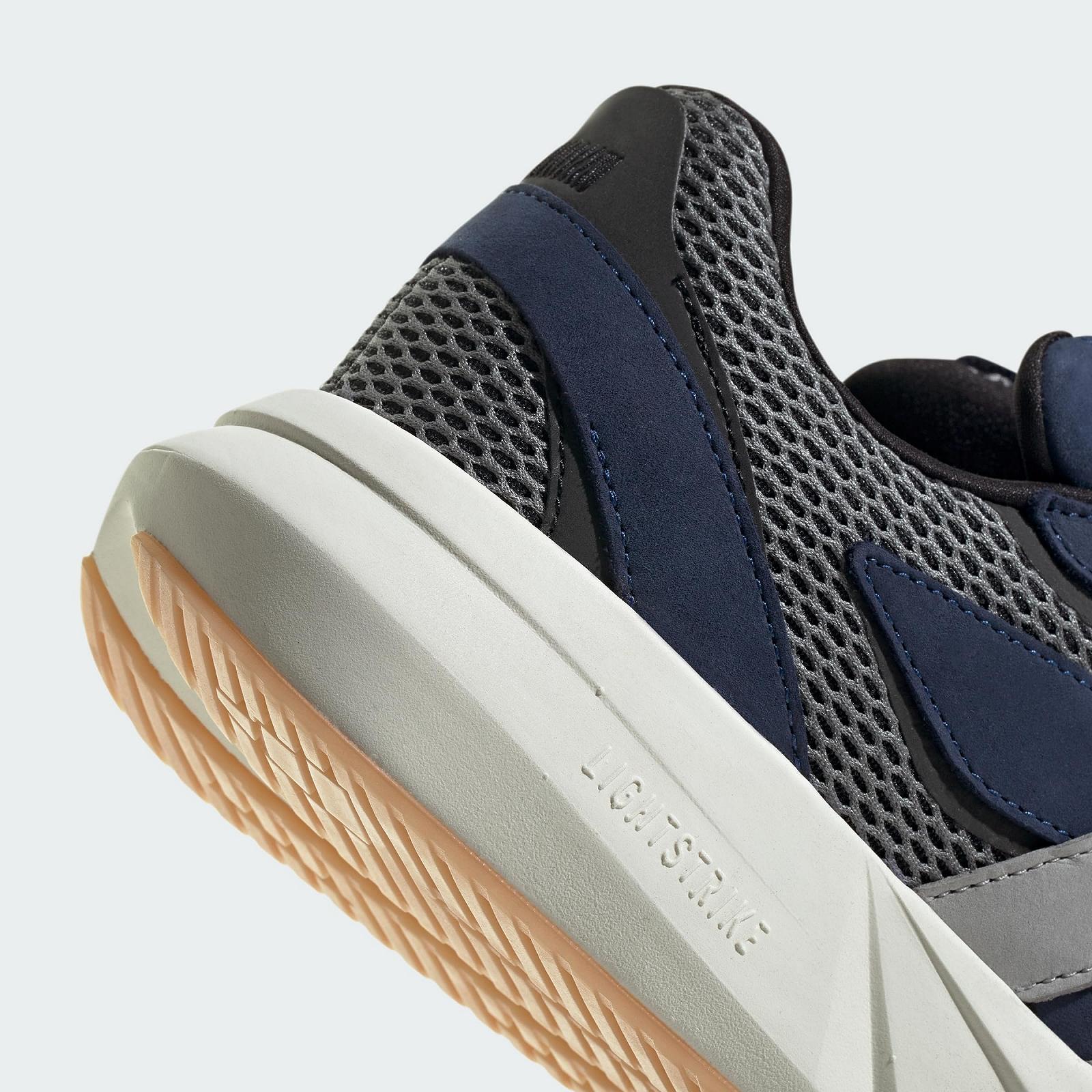 Взуття Унісекс Lightblaze Adidas, фото №4