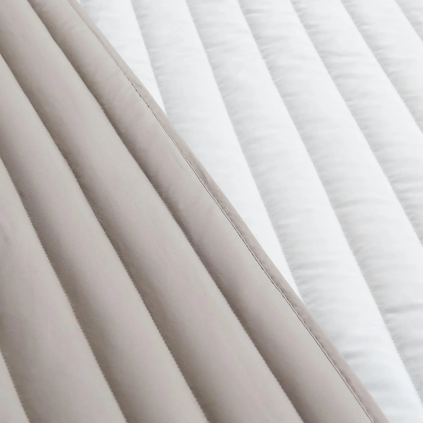 Покрывало sei Design Royal Ambience 220 x 240 см Taupe / White, фото №3 Покрывало sei Design Royal Ambience 220 x 240 см Taupe / White, фото №3