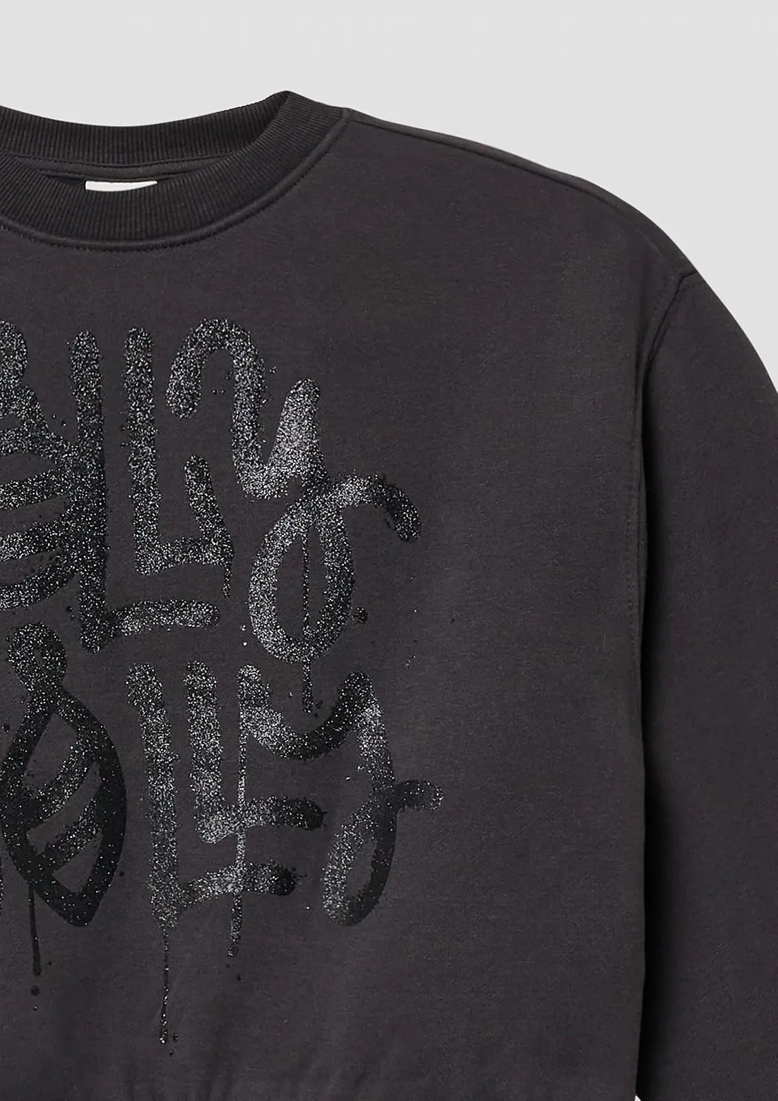 Свитшот s.Oliver укороченного большого размера с блестящим принтом для девочки, фото №8