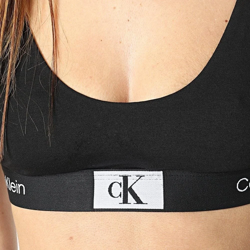 Бралетт Calvin Klein з м'якими чашками, фото №4 Бралетт Calvin Klein з м'якими чашками, фото №4