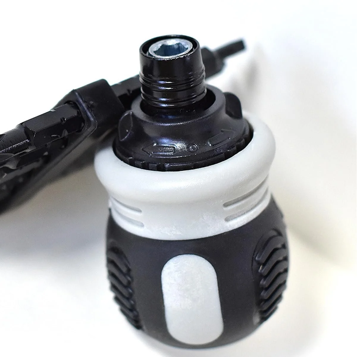 Набір викруток з тріскачкою 26-в-1 з короткою ручкою 9-13 см CR-V Магнітний, фото №3