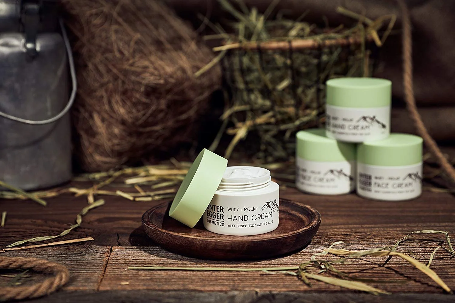 Крем для рук Buttermilk для потрісканих рук Natural Cosmetics from the Alps 50 мл, фото №3 Крем для рук Buttermilk для потрісканих рук Natural Cosmetics from the Alps 50 мл, фото №3