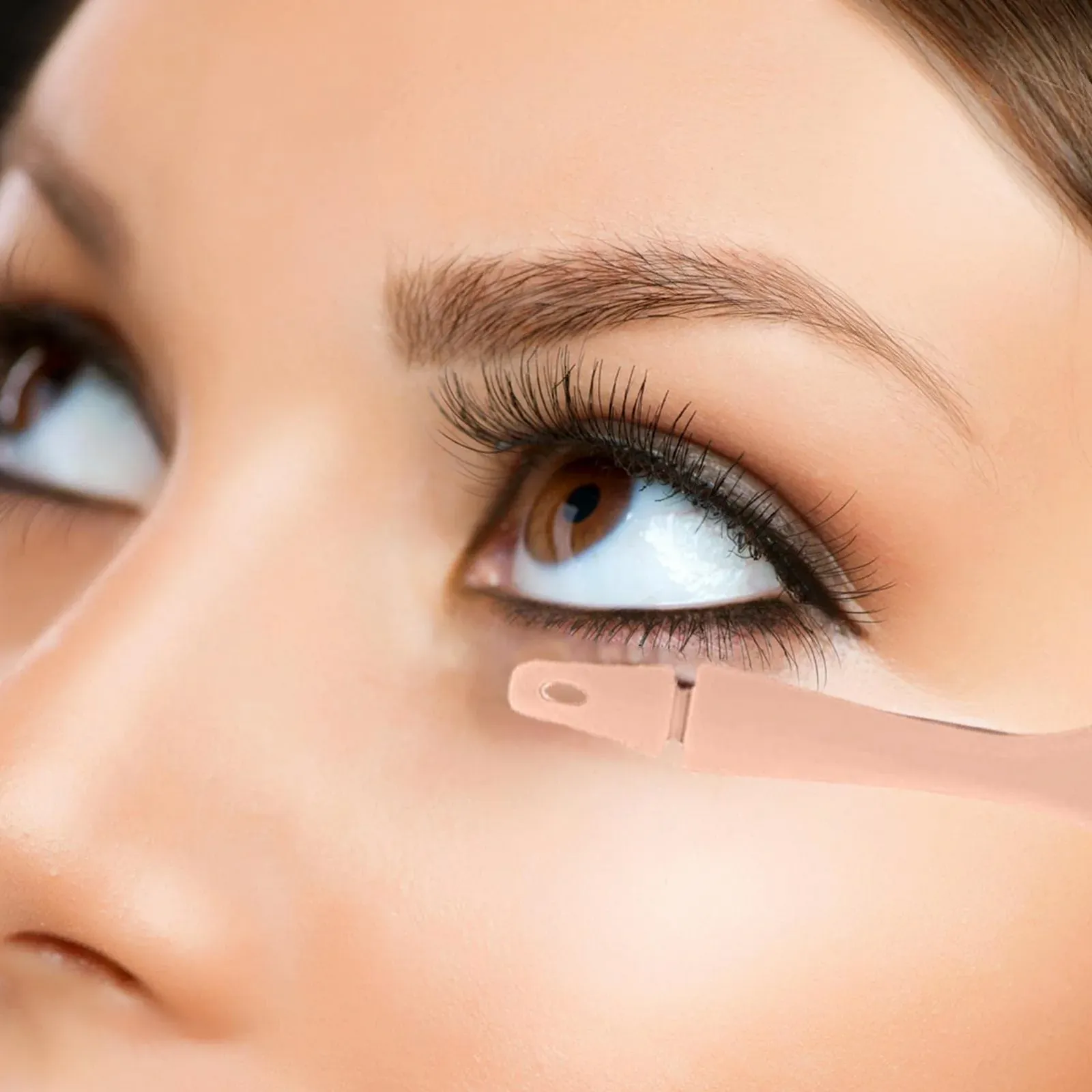 Инструмент для макияжа трафарет для подводки глаз, фото №2 Инструмент для макияжа трафарет для подводки глаз, фото №2