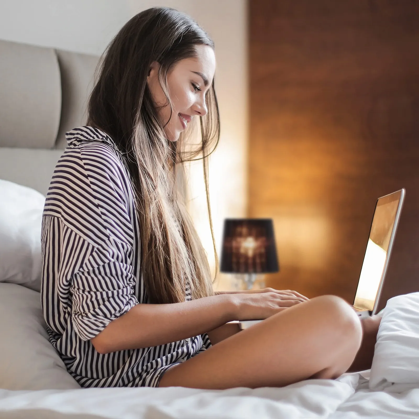 Настільна лампа Relaxdays Crystal з абажуром з органзи 41 x 14,5 см Чорний/Сріблястий, фото №3