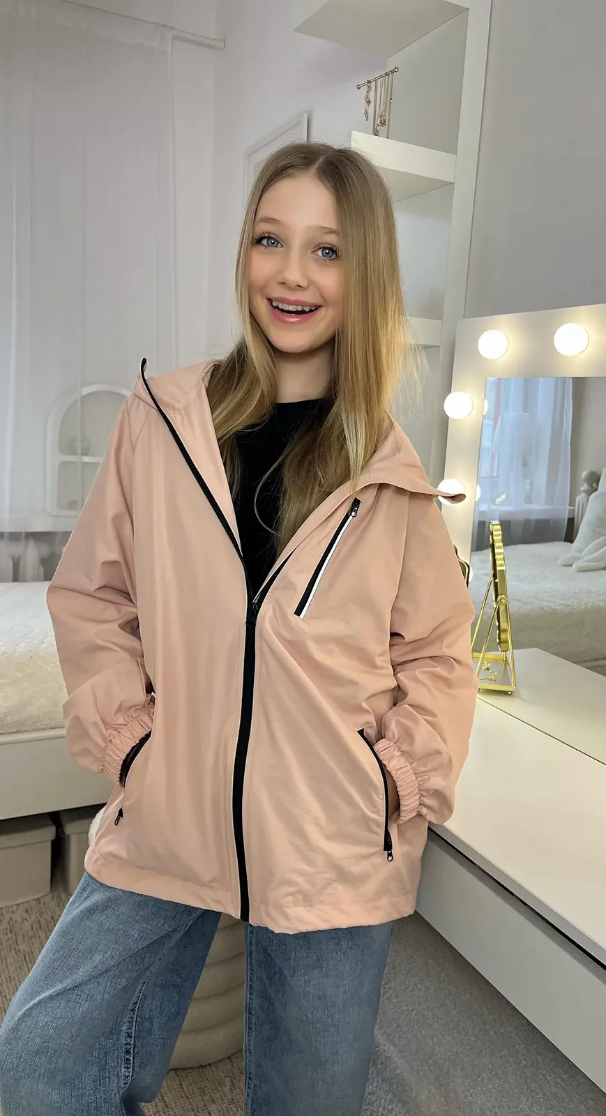 Водонепроникна куртка з капюшоном Rolanko для дівчат Легка, фото №4 Водонепроникна куртка з капюшоном Rolanko для дівчат Легка, фото №4