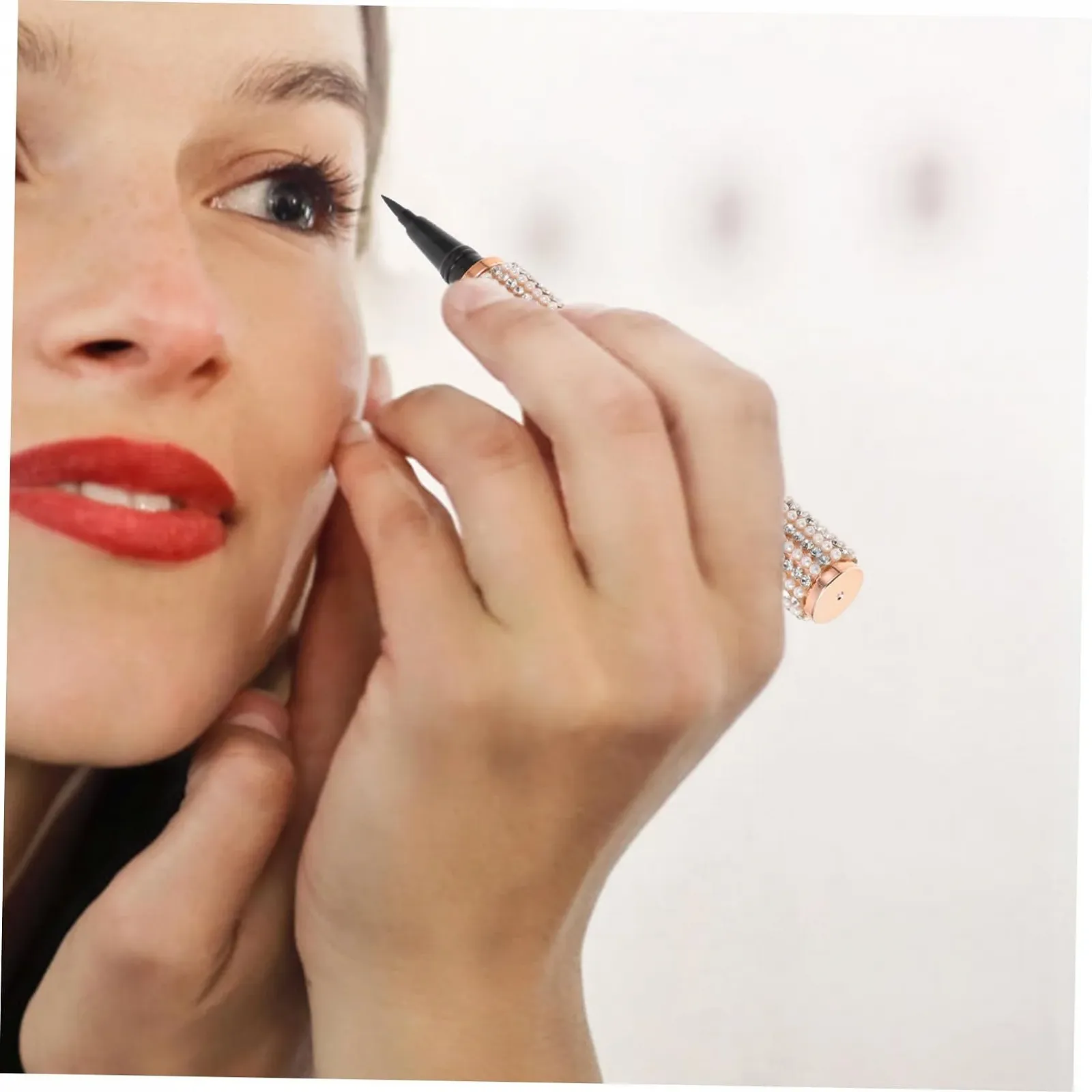 Підводка CANIGHT Рідка Коричнева, фото №3 Підводка CANIGHT Рідка Коричнева, фото №3