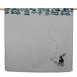 Одеяло David Fussenegger Silvretta Олень в лесу 140 x 200 см Фетр Светло-серый - Фото 1