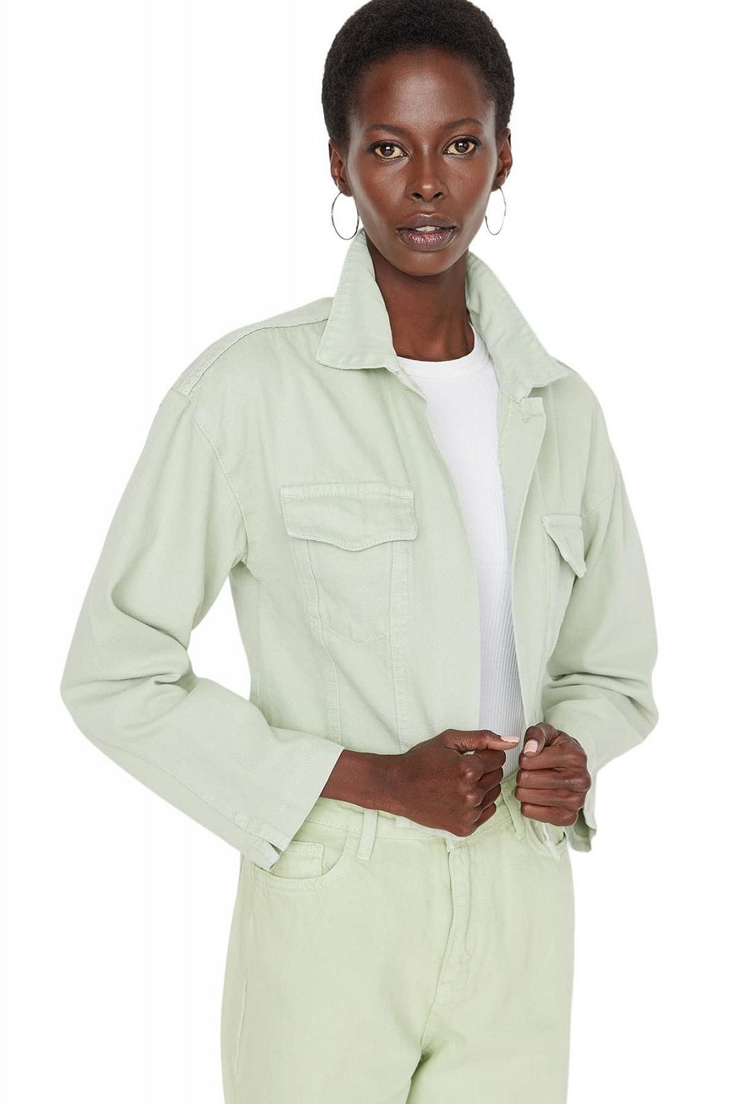 Джинсова куртка TRENDYOL Стандартна однотонна, фото №2