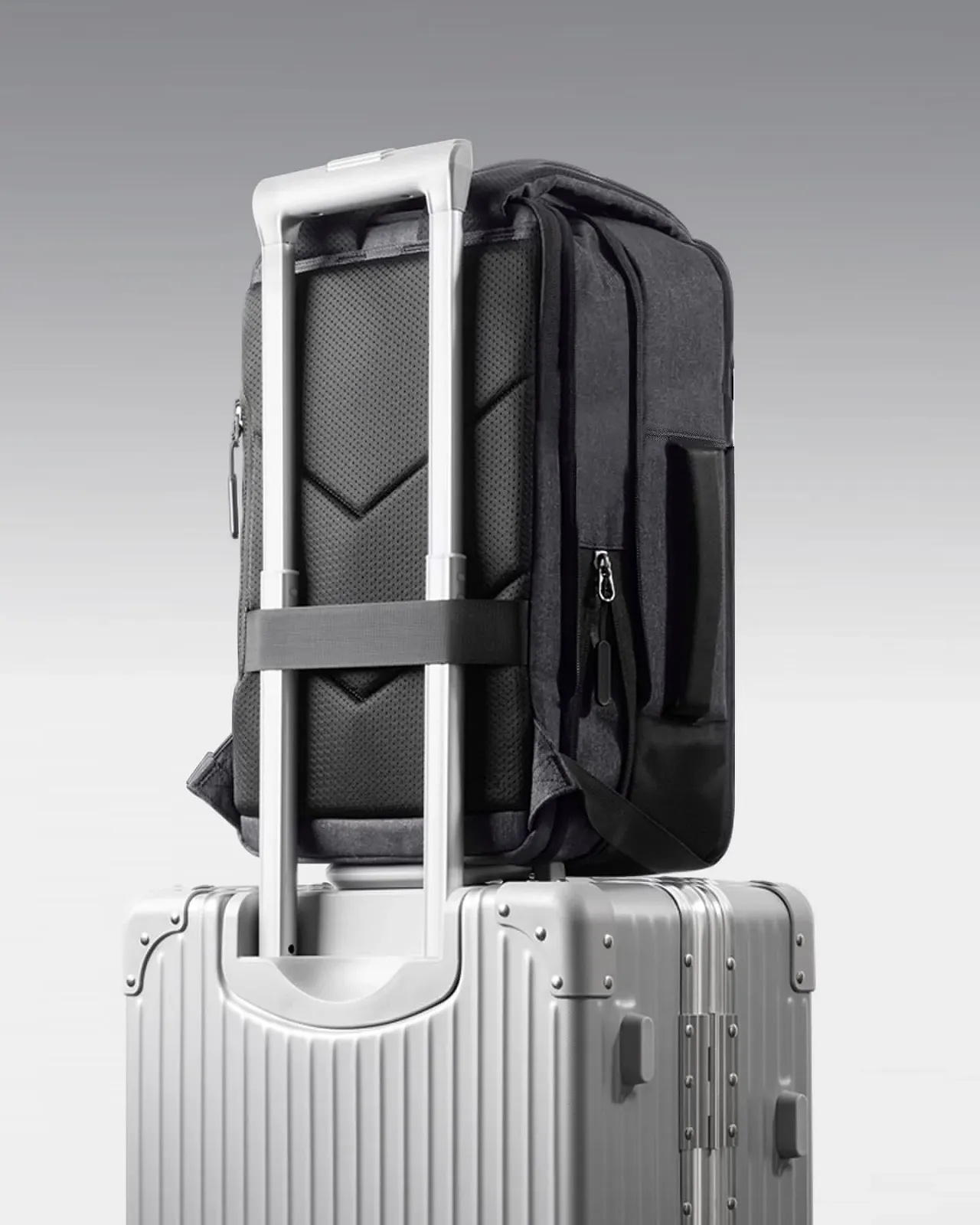 Рюкзак для ноутбука Inateck 17-20L Ryanair Hand Luggage 14 Inch MacBook Pro, фото №10 Рюкзак для ноутбука Inateck 17-20L Ryanair Hand Luggage 14 Inch MacBook Pro, фото №10
