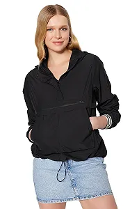 Женская Куртка TRENDYOL Базовая Однотонная Зимняя synthetic.ua - Фото 1