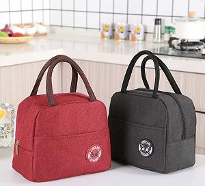 Модна чорна термо‑сумка для подорожей synthetic.ua - Фото 1