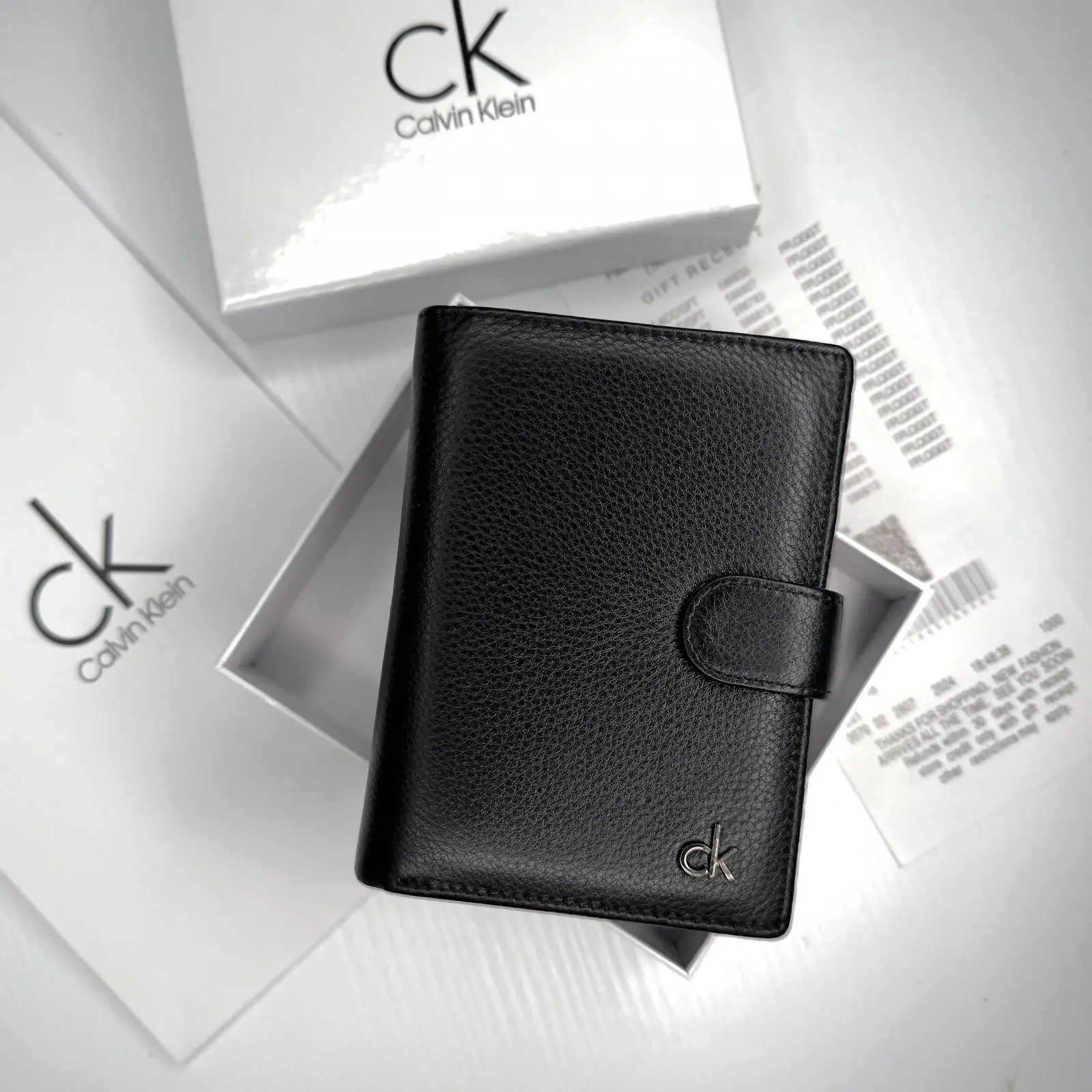 Мужской портмоне кожаный вертикальный на кнопке Calvin Klein, фото №2