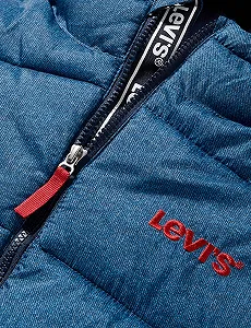 Куртка Levi's Core AOP Puffer 9eh925 для мальчиков synthetic.ua - Фото 1