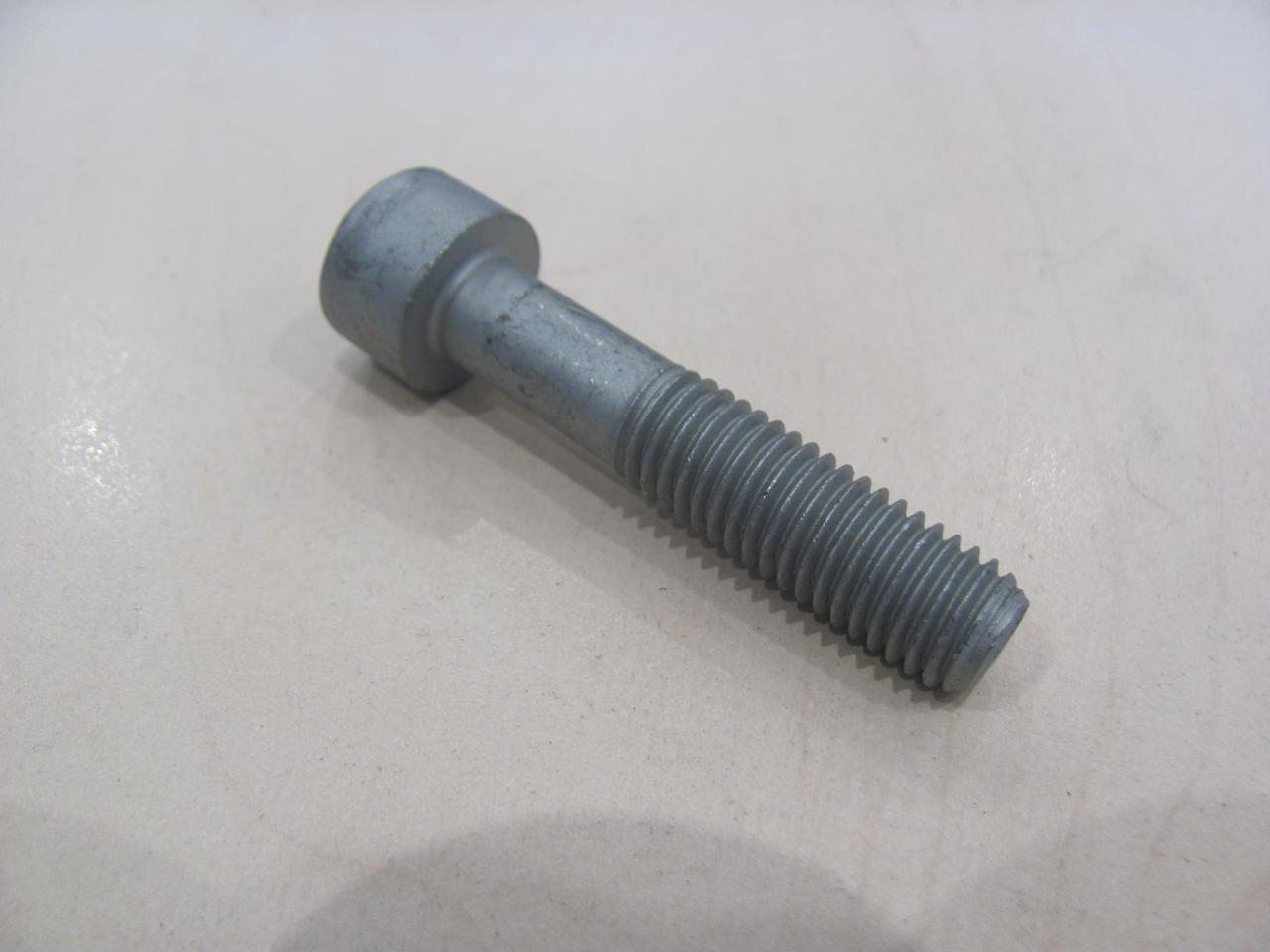 Болт прикріплення внутрішнього шрусу Volkswagen T4 FEBI 09455, фото №1