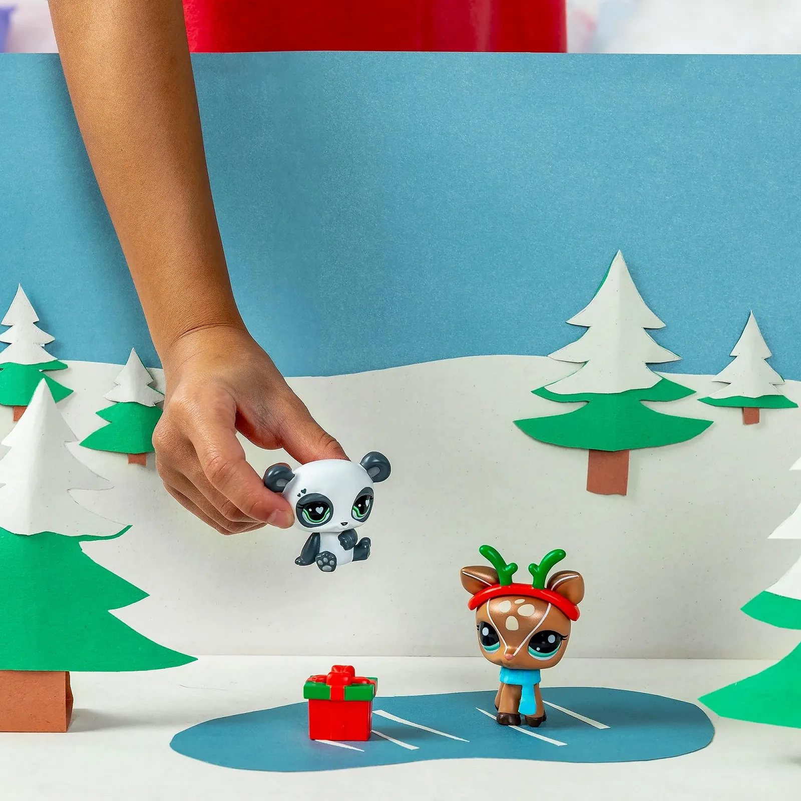 Игрушка Littlest Pet Shop Winter Pals Holiday Edition, фото №5 Игрушка Littlest Pet Shop Winter Pals Holiday Edition, фото №5