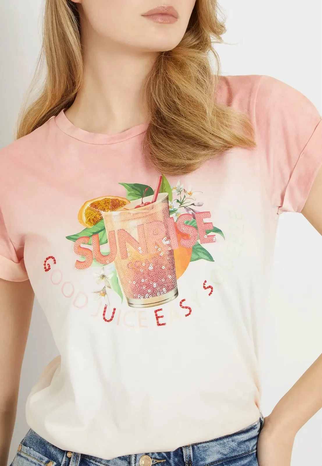 Жіноча футболка GUESS JEANS / Персиковий градієнт / Розмір S, фото №4 Жіноча футболка GUESS JEANS / Персиковий градієнт / Розмір S, фото №4