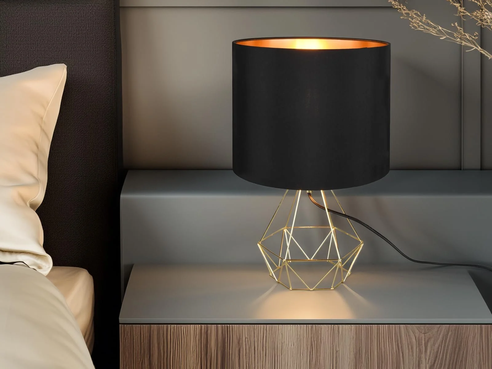 Настільна лампа LAUREA з сітчастим корпусом та тканинним абажуром Чорний Золотий, фото №5
