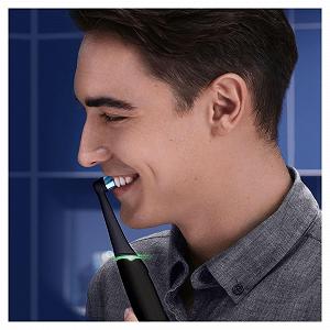 Электрическая зубная щетка Oral-B iO, 2 шт, черная и розовая ручки, черный и белый дисплей, Bluetooth, 3 сменные насадки synthetic.ua - Фото 1
