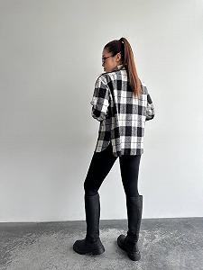Женская теплая хлопковая рубашка в клетку GDF122 цвет черно-белый размер 42/46 synthetic.ua - Фото 1