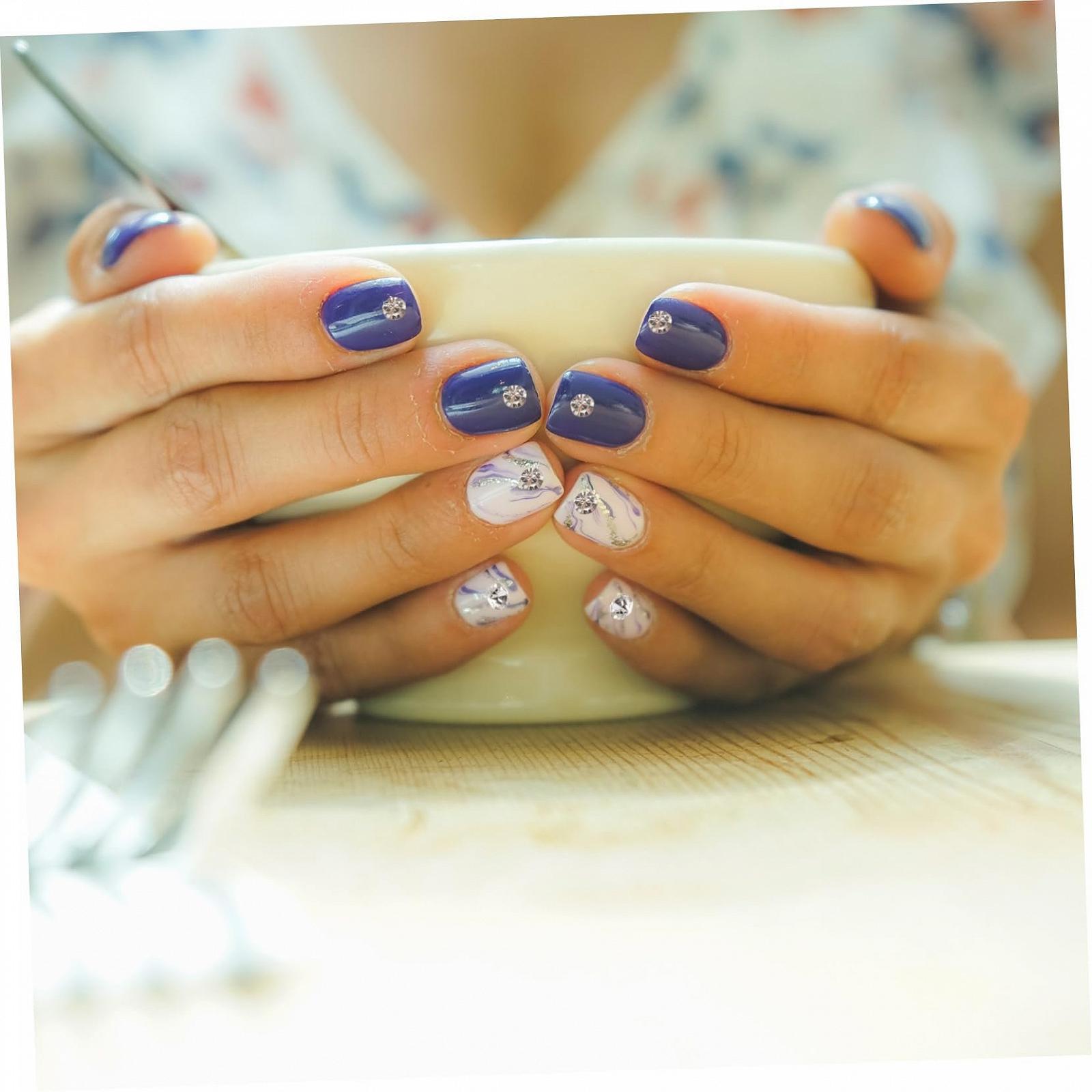 Стразы для ногтей FRCOLOR Хрустальные стразы для маникюра Мелкие подвески для ногтей В качестве украшения Стразы для дизайна ногтей Для женщин и девушек, фото №4 Стразы для ногтей FRCOLOR Хрустальные стразы для маникюра Мелкие подвески для ногтей В качестве украшения Стразы для дизайна ногтей Для женщин и девушек, фото №4