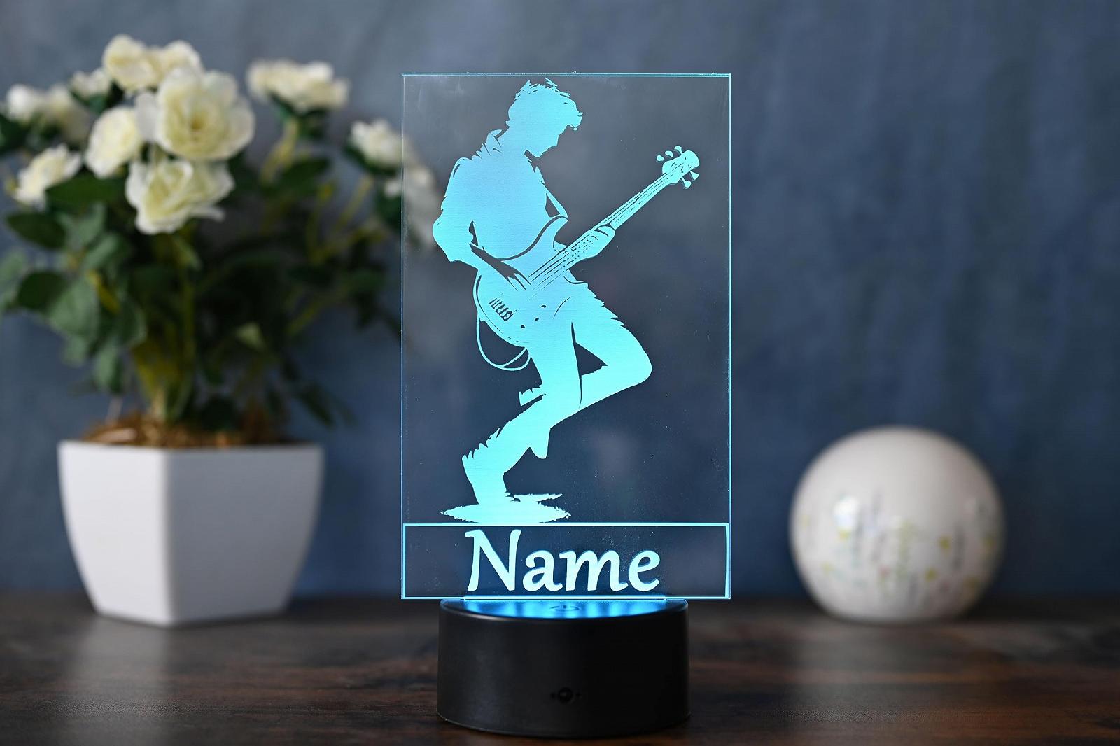 Настольная светодиодная лампа Бас-гитара Персонализированная Диммируемая Пульт Акрил Черная, фото №1