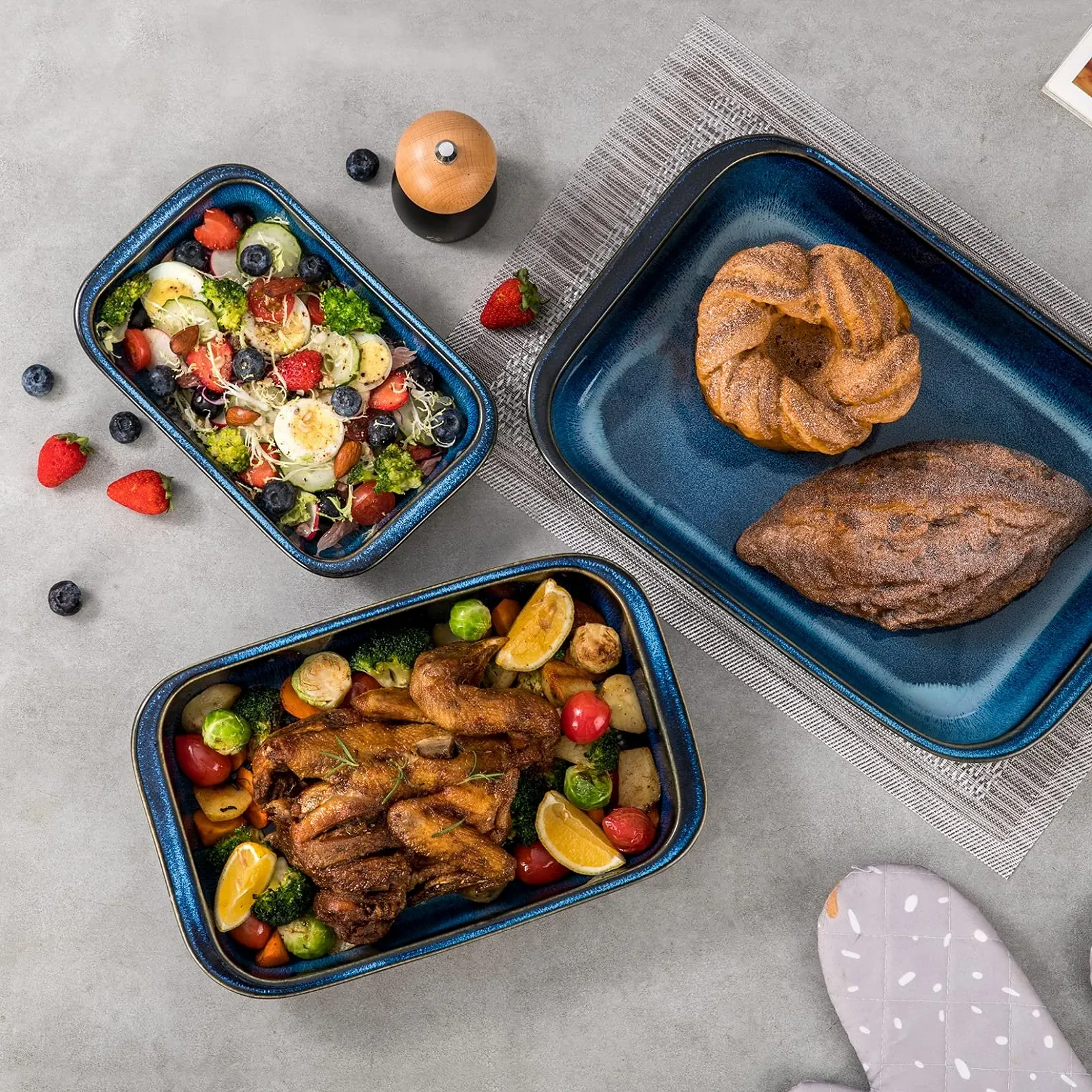 Форма для запекания UNICASA керамическая, квадратная, с ручками Синяя, фото №7 Форма для запекания UNICASA керамическая, квадратная, с ручками Синяя, фото №7