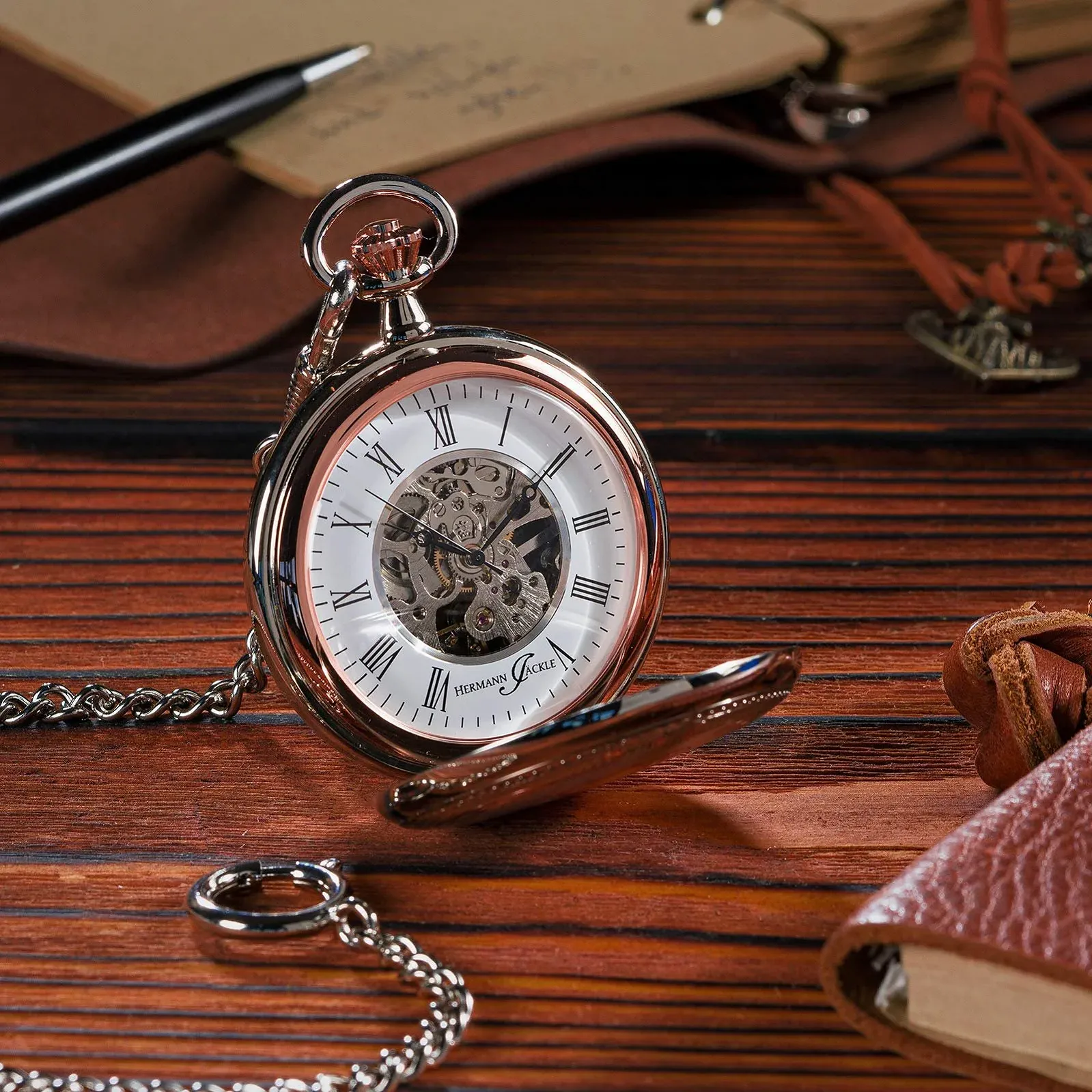 Карманные часы-скелетон Hermann Jäckle Lindau с ручным заводом и скелетонизированным механизмом, минеральное стекло, ручная работа с цепочкой и дорожным футляром, серебряный, Classic, фото №4 Карманные часы-скелетон Hermann Jäckle Lindau с ручным заводом и скелетонизированным механизмом, минеральное стекло, ручная работа с цепочкой и дорожным футляром, серебряный, Classic, фото №4