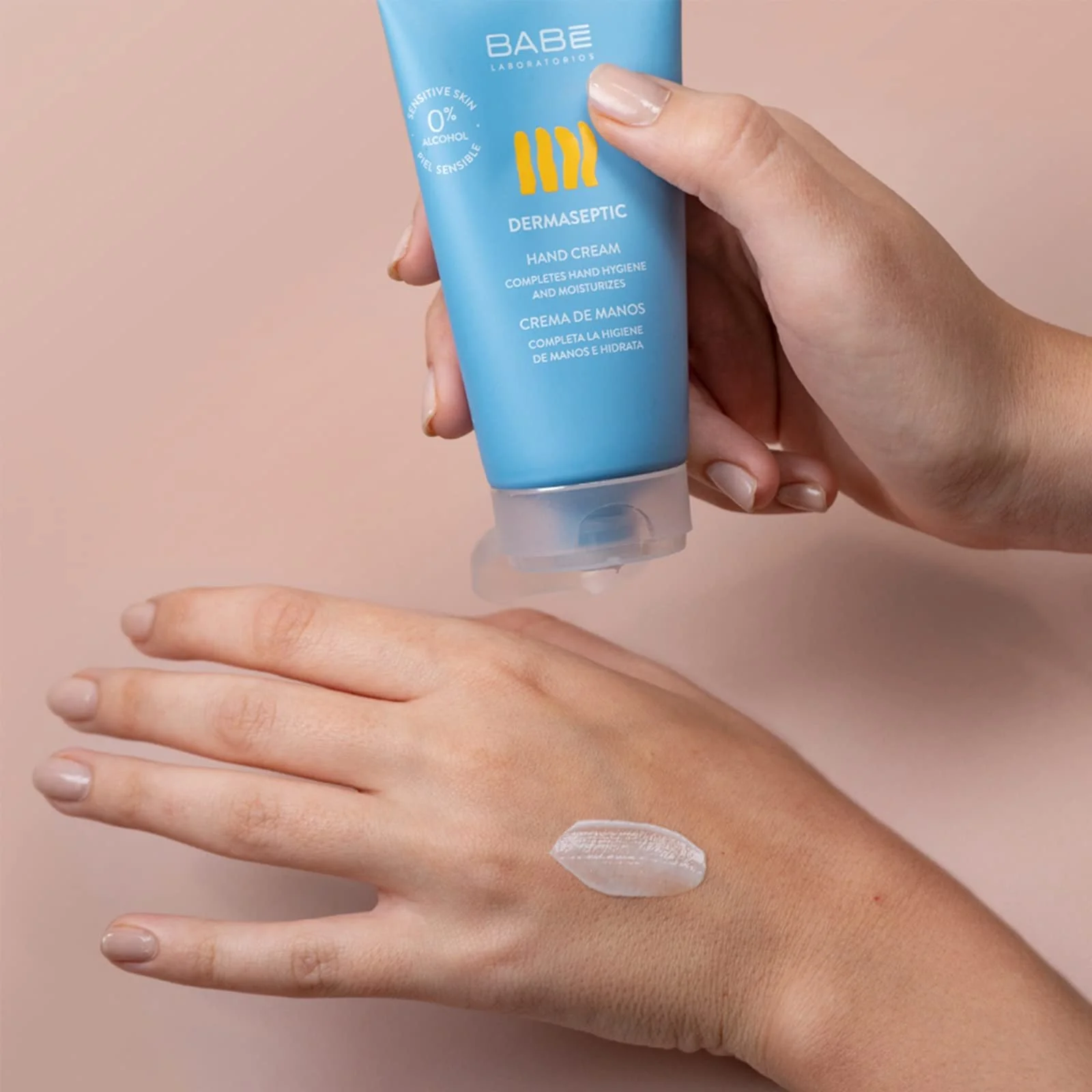 Крем для рук Dermaseptic Восстанавливающий крем для рук Без спирта Подходит для всей семьи Гигиенический крем для рук Салфетка 75 мл, фото №5 Крем для рук Dermaseptic Восстанавливающий крем для рук Без спирта Подходит для всей семьи Гигиенический крем для рук Салфетка 75 мл, фото №5