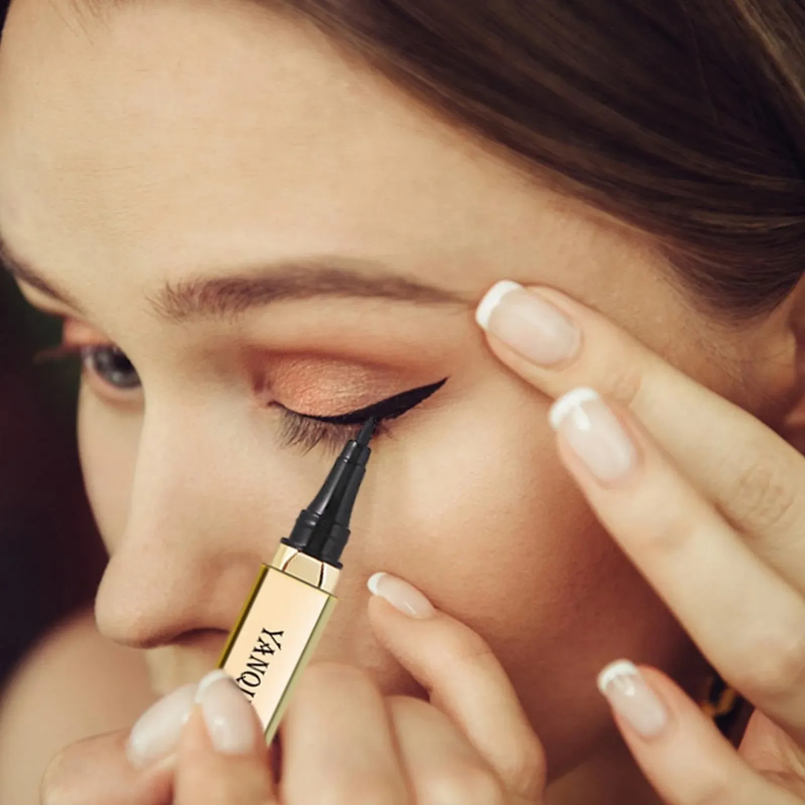 Підводка для очей Водостійка, швидковисихаюча, незмивна, матовий шовк, дуже чорний, фото №2 Підводка для очей Водостійка, швидковисихаюча, незмивна, матовий шовк, дуже чорний, фото №2