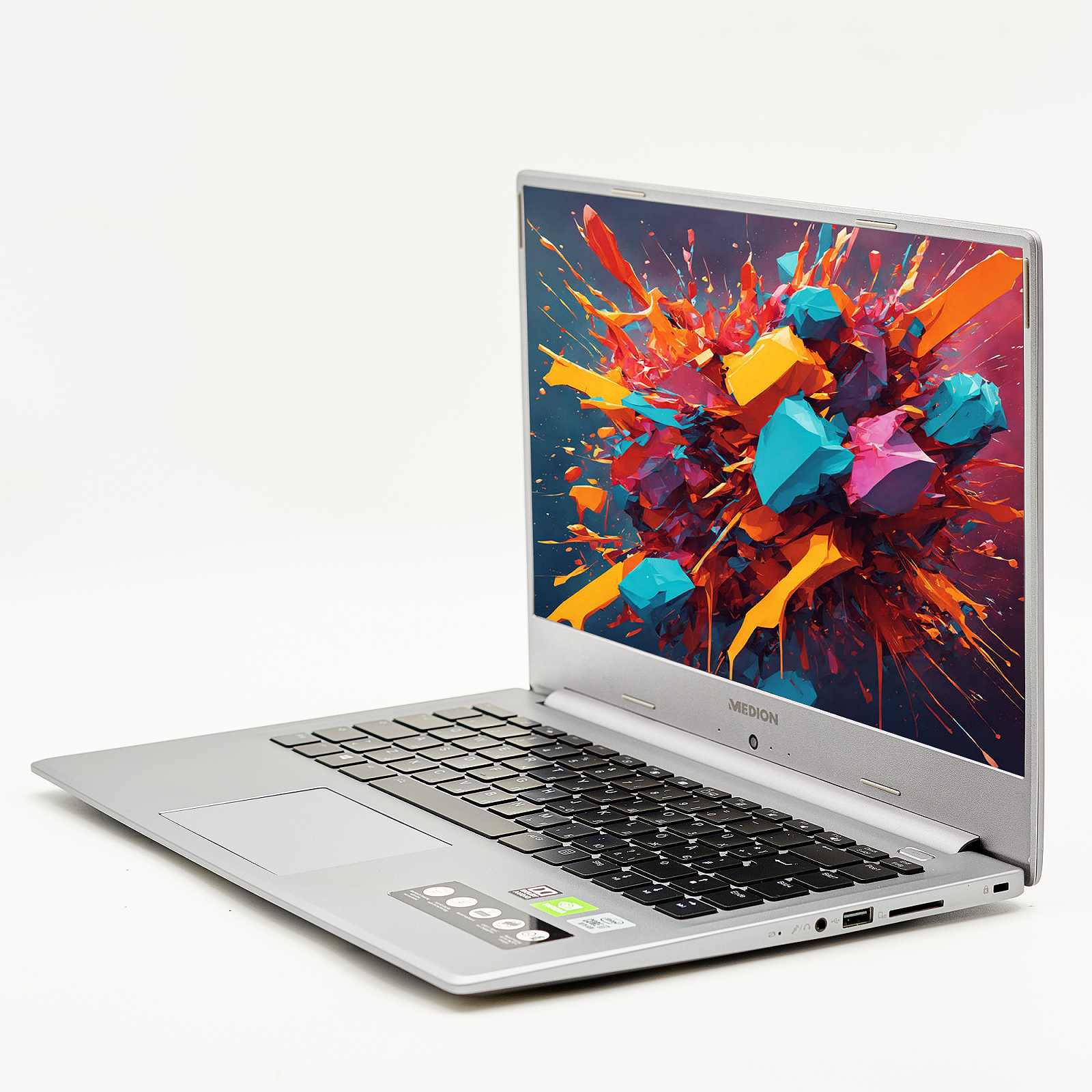 Игровой ноутбук 15.6" Medion Akoya P15647 Intel Core i7-10510U ОЗУ 16 ГБ SSD 1 ТБ Nvidia GeForce MX350 Металлический корпус Win10, фото №4