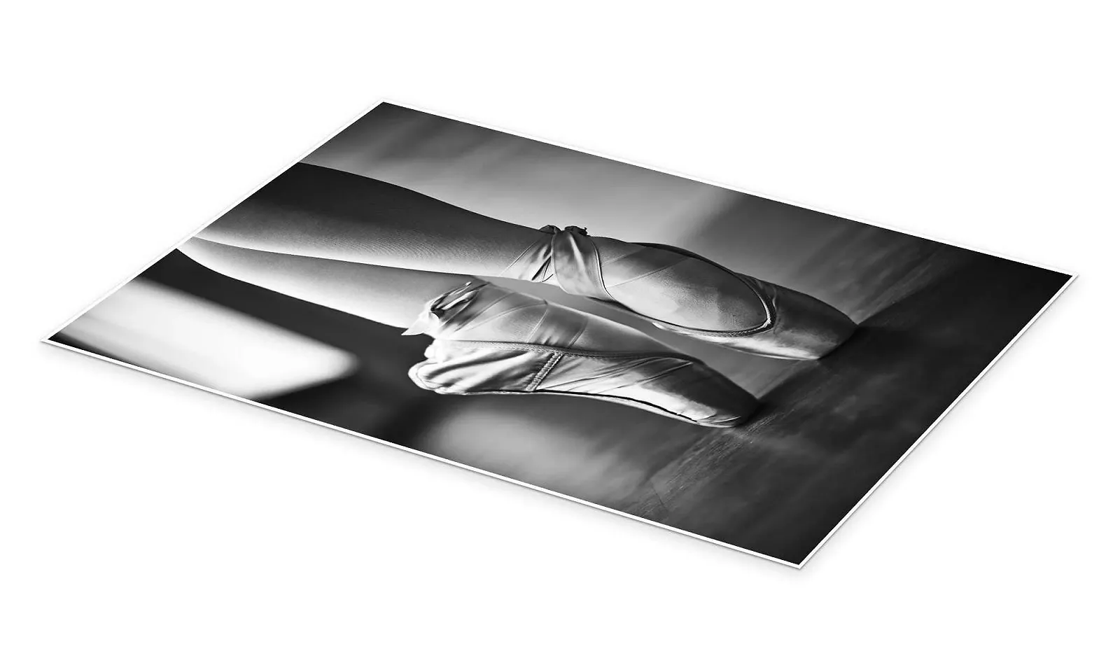 Постер Feet of a Dancer 70 x 100 см Черно-белый, фото №2